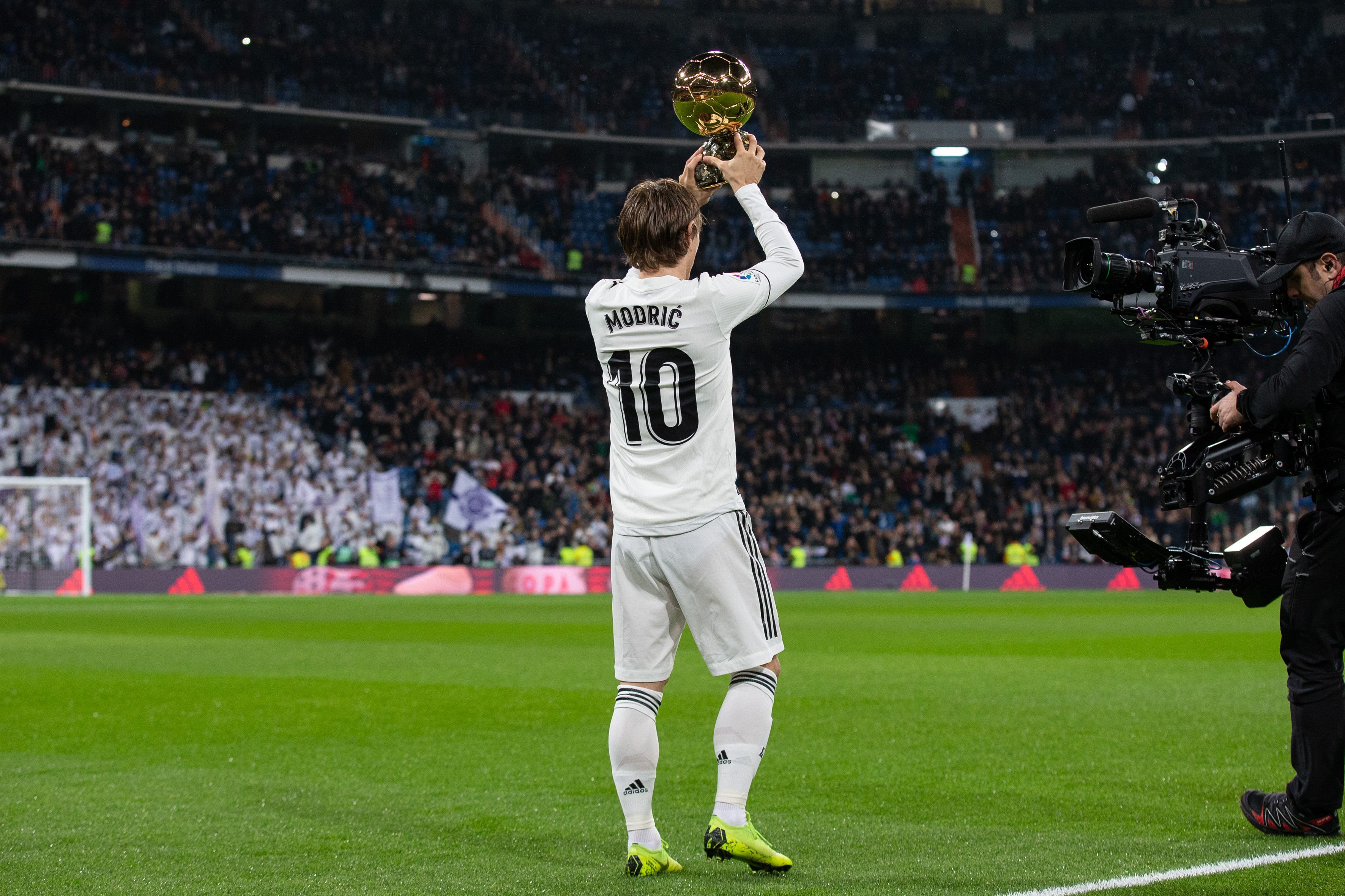 魔术主帅：今日班凯罗出场时间仍有限制