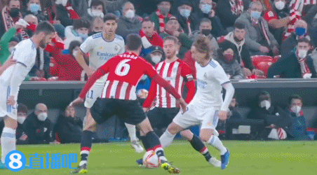 吉列斯皮连续6场进至少3个三分，NBA目前第二长