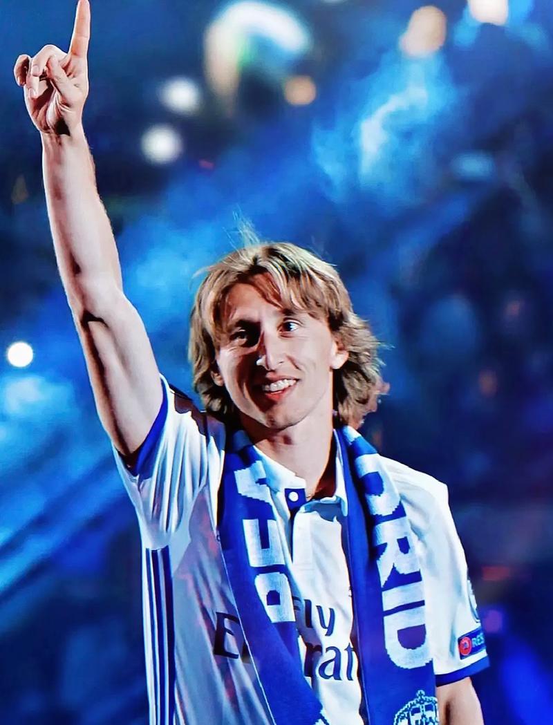 詹：我在第二个失球中的判断完全错误；进球后就丢球不该发生