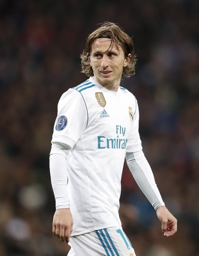 董路：中国人是世界上最不热爱足球的人！球员不爱足球，就是干活挣钱